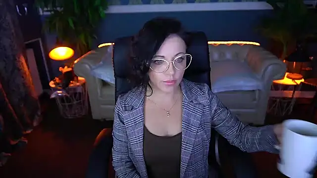 Snapshot of Dafni_Monn chatting on 05/27/26, 05:37 Dafni Monn online show from 05/27/26, 05:37