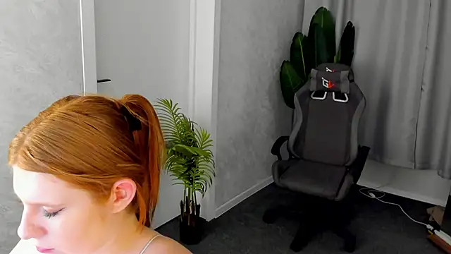 Sally Ange1 online show from 04/19/26, 09:08