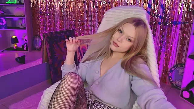 ChloeWhite online show from 02/26/26, 09:30