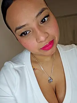 Angelmoon04 online show from 04/15/26, 02:29