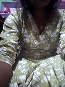Snapshot of Nilam_cute chatting on 05/04/26, 07:32 Nilam cute online show from 05/04/26, 07:32