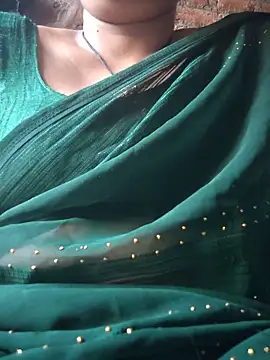 Snapshot of Nilam_cute chatting on 05/19/26, 12:55 Nilam cute online show from 05/19/26, 12:55