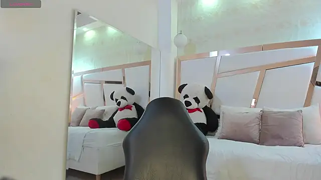 tatikanyx online show from 07/02/26, 12:22