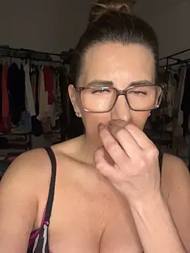 NaughtyMilla online show from 02/08/26, 03:59