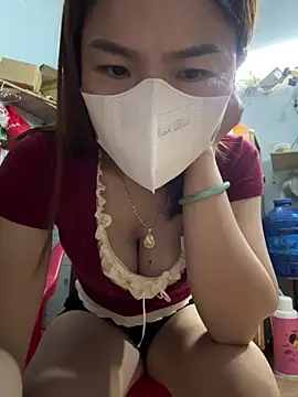 Snapshot of July-love chatting on 02/10/26, 02:32 July-love online show from 02/10/26, 02:32