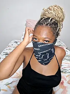 Snapshot of kktb_lisa chatting on 02/16/26, 04:58 kktb lisa online show from 02/16/26, 04:58