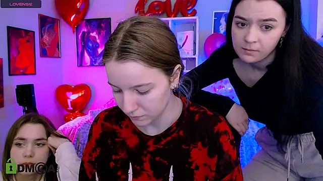 monica xcx online show from 02/14/26, 10:34