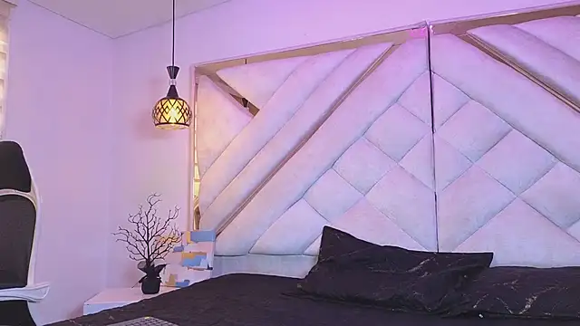 zoevg online show from 03/31/26, 12:49