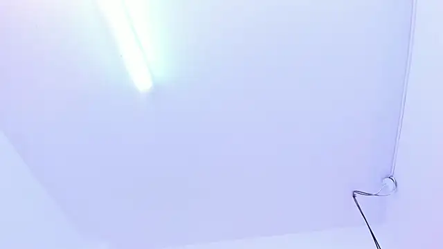 Snapshot of Britney_Cortez chatting on 04/20/26, 01:25 Britney Cortez online show from 04/20/26, 01:25