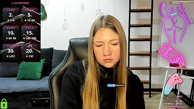 LovelyyLola online show from 01/16/26, 02:54