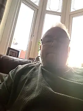 Snapshot of justenjoyingurcompany chatting on 01/10/26, 09:33 justenjoyingurcompany online show from 01/10/26, 09:33