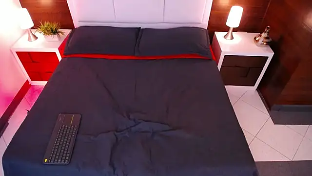 Chloe014  online show from 05/24/26, 11:26