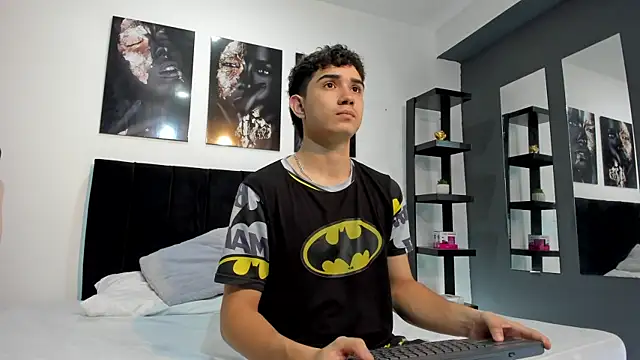 Alejo Grey online show from 01/10/26, 07:15