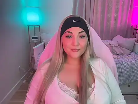 BellaMarieXO online show from 02/03/26, 09:53