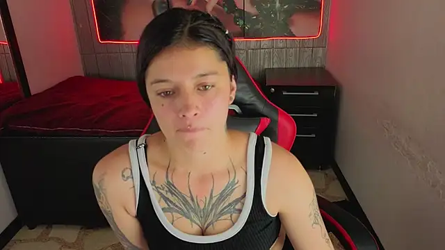 Snapshot of Harley_quinzell chatting on 01/17/26, 07:28 Harley quinzell online show from 01/17/26, 07:28