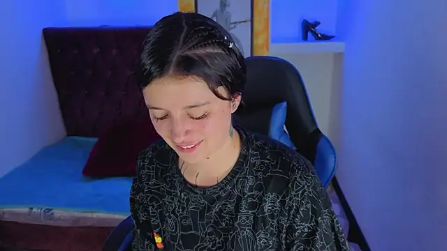 Snapshot of Harley_quinzell chatting on 01/18/26, 06:44 Harley quinzell online show from 01/18/26, 06:44