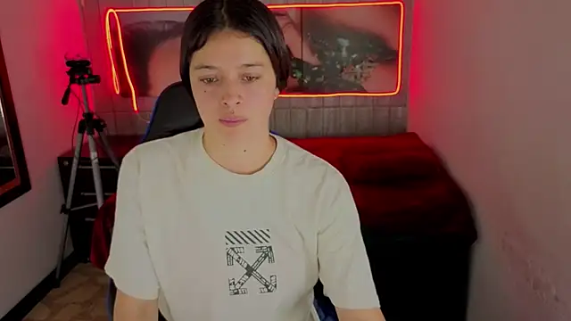 Snapshot of Harley_quinzell chatting on 02/04/26, 07:31 Harley quinzell online show from 02/04/26, 07:31