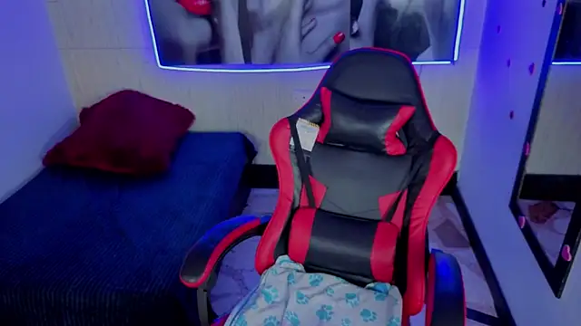 Snapshot of Harley_quinzell chatting on 02/25/26, 07:34 Harley quinzell online show from 02/25/26, 07:34