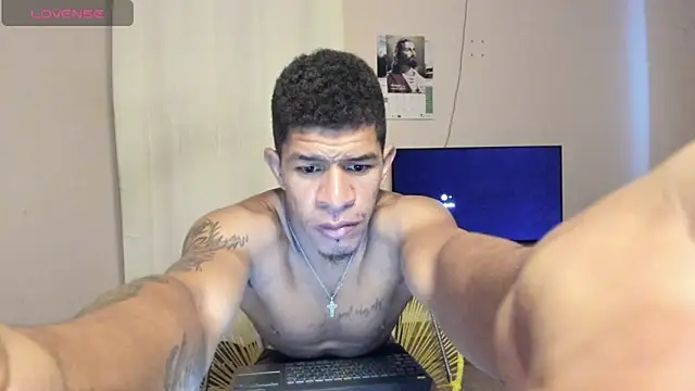 Snapshot of antonio_aguilarx chatting on 06/20/26, 04:21 antonio aguilarx online show from 06/20/26, 04:21