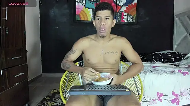 Snapshot of antonio_aguilarx chatting on 07/03/26, 01:06 antonio aguilarx online show from 07/03/26, 01:06