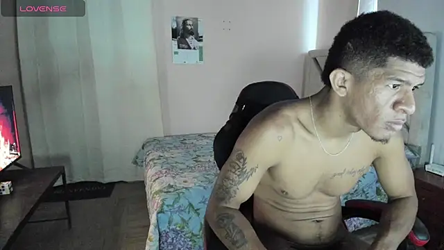 Snapshot of antonio_aguilarx chatting on 07/15/26, 03:17 antonio aguilarx online show from 07/15/26, 03:17