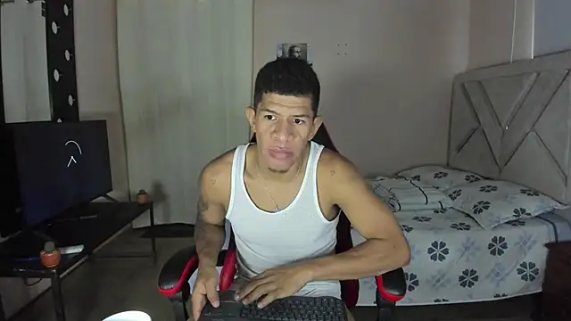 Snapshot of antonio_aguilarx chatting on 08/05/26, 09:39 antonio aguilarx online show from 08/05/26, 09:39