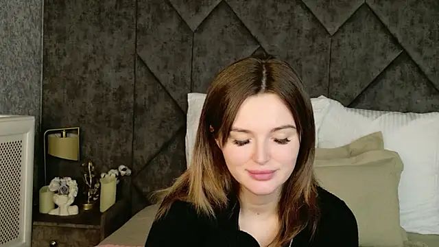 Karina Thorn online show from 02/08/26, 10:02