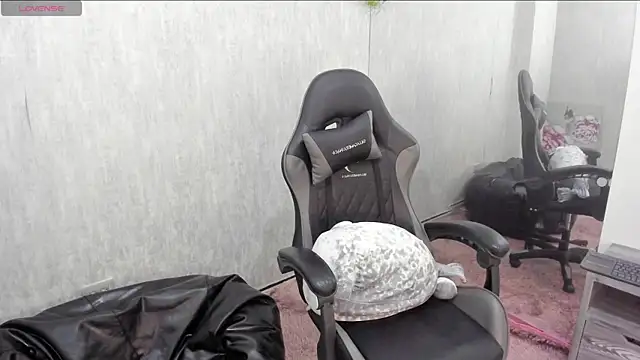 Gia Campbell online show from 01/11/26, 03:50