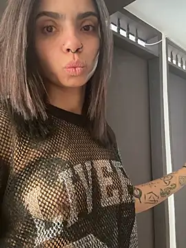 Snapshot of Electra_Darkk chatting on 02/02/26, 06:06 Electra Darkk online show from 02/02/26, 06:06