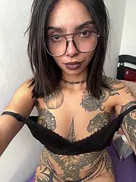 Snapshot of Electra_Darkk chatting on 02/04/26, 08:14 Electra Darkk online show from 02/04/26, 08:14