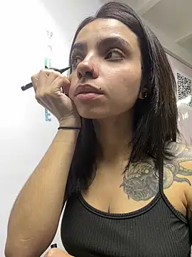 Snapshot of Electra_Darkk chatting on 02/13/26, 04:03 Electra Darkk online show from 02/13/26, 04:03