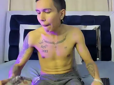 Scook Gray  online show from 03/16/26, 06:17