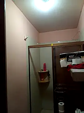 Snapshot of yoguitolokoche chatting on 01/09/26, 07:22 yoguitolokoche online show from 01/09/26, 07:22