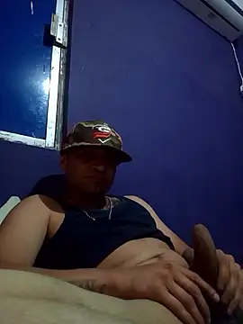 Snapshot of yoguitolokoche chatting on 01/11/26, 12:32 yoguitolokoche online show from 01/11/26, 12:32