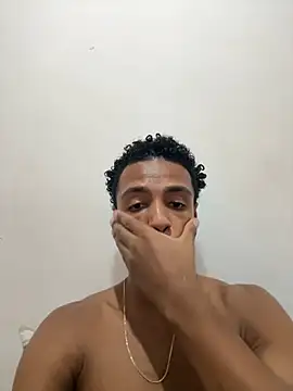 Snapshot of LorenzoBlack27 chatting on 02/24/26, 11:25 LorenzoBlack27 online show from 02/24/26, 11:25