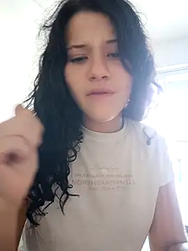 mmelit4 online show from 02/08/26, 05:05