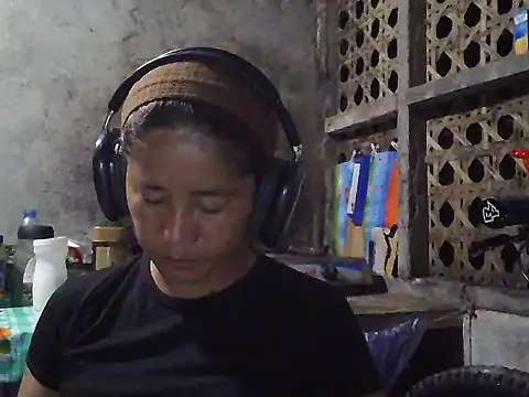 lovelyxxx88 online show from 02/06/26, 01:14