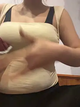 Snapshot of Nonazz chatting on 01/08/26, 08:16 Nonazz online show from 01/08/26, 08:16