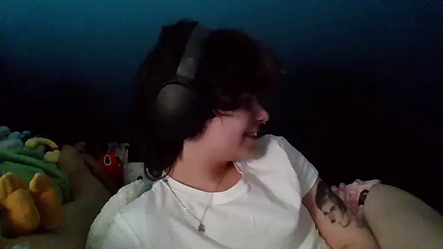 quwuinnie333 online show from 01/15/26, 03:11