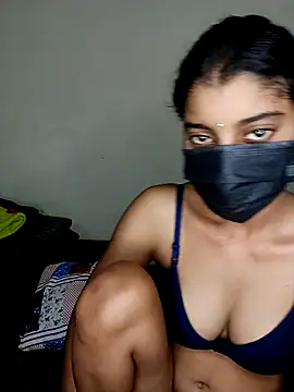 Snapshot of Erotic-Girl chatting on 06/19/26, 06:01 Erotic-Girl online show from 06/19/26, 06:01