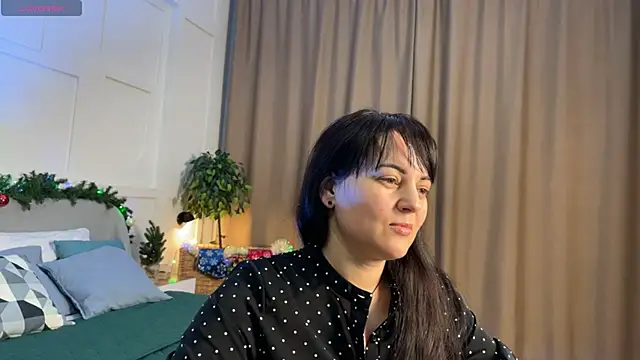 Snapshot of _SilkyShadow_ chatting on 01/15/26, 01:10 SilkyShadow online show from 01/15/26, 01:10