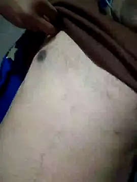 Snapshot of indiahunter chatting on 01/13/26, 05:29 indiahunter online show from 01/13/26, 05:29