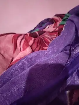 Snapshot of indiahunter chatting on 02/09/26, 04:44 indiahunter online show from 02/09/26, 04:44