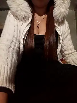 hoahong2 online show from 01/13/26, 03:39