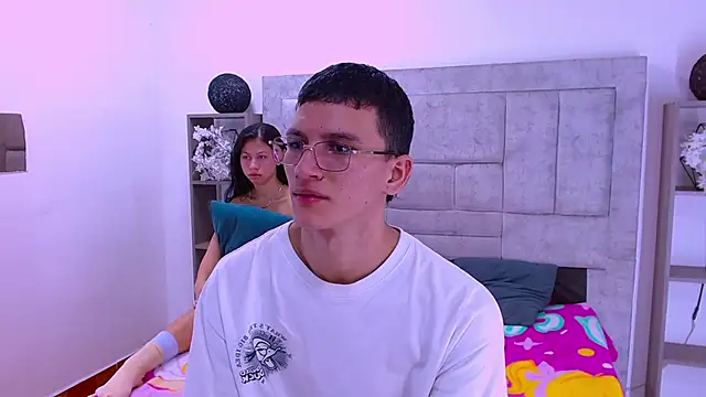 Sophi and Jack online show from 02/18/26, 03:57