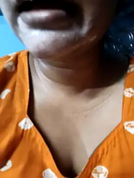 Desi Nil pori online show from 04/17/26, 05:38