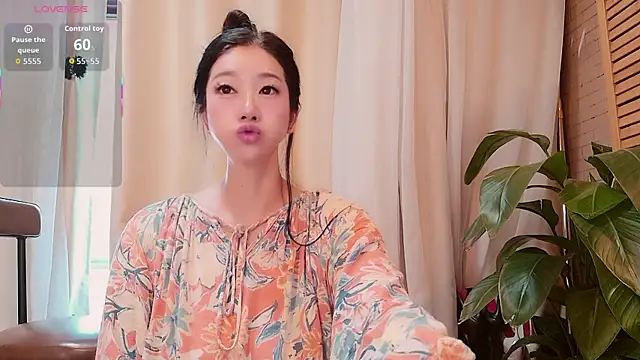 Snapshot of neinei_bao chatting on 07/08/26, 12:26 neinei bao online show from 07/08/26, 12:26