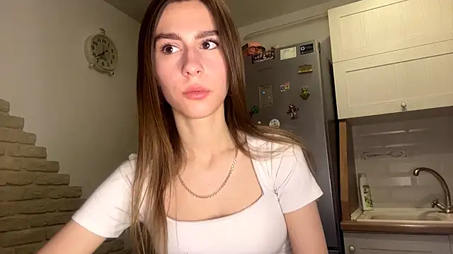 ElsieKuhlmann online show from 02/11/26, 05:12