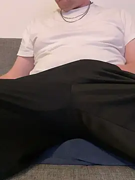 Snapshot of Fat__Slut chatting on 01/15/26, 04:00 Fat Slut online show from 01/15/26, 04:00