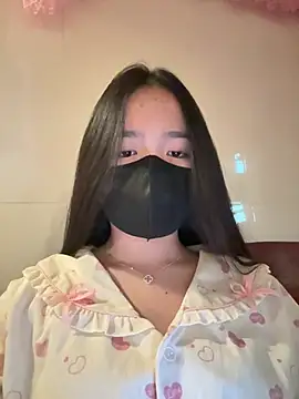 Gwen879 online show from 02/03/26, 06:22